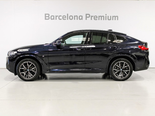 BMW X4 xDrive20d color Negro. Año 2023. 140KW(190CV). Diésel. En concesionario Barcelona Premium -- GRAN VIA de Barcelona