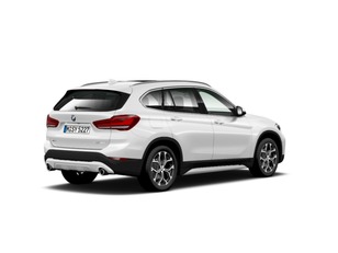 Fotos de BMW X1 sDrive18d color Blanco. Año 2020. 110KW(150CV). Diésel. En concesionario Movilnorte El Carralero de Madrid