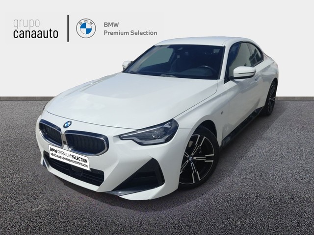 BMW Serie 2 220d Coupe color Blanco. Año 2022. 140KW(190CV). Diésel. En concesionario CANAAUTO - TACO de Sta. C. Tenerife