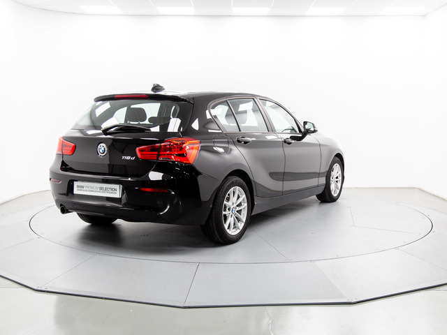 BMW Serie 1 116d color Negro. Año 2019. 85KW(116CV). Diésel. En concesionario Móvil Begar Alicante de Alicante