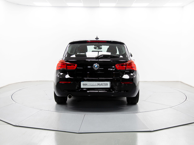 BMW Serie 1 116d color Negro. Año 2019. 85KW(116CV). Diésel. En concesionario Móvil Begar Alicante de Alicante