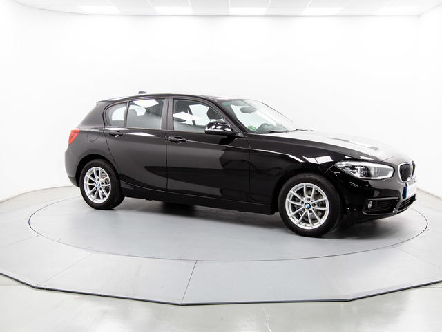 BMW Serie 1 116d color Negro. Año 2019. 85KW(116CV). Diésel. En concesionario Móvil Begar Alicante de Alicante