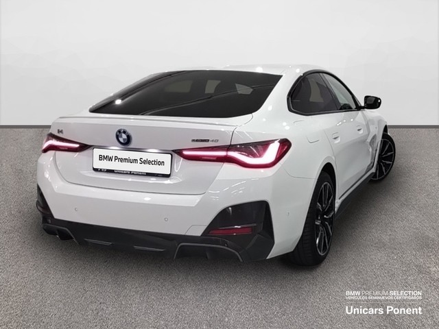 BMW i4 eDrive40 color Blanco. Año 2024. 250KW(340CV). Eléctrico. En concesionario Unicars Ponent de Lleida