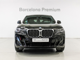 BMW X4 xDrive20d color Negro. Año 2023. 140KW(190CV). Diésel. En concesionario Barcelona Premium -- GRAN VIA de Barcelona