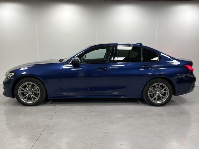 BMW Serie 3 318d color Azul. Año 2020. 110KW(150CV). Diésel. En concesionario Maberauto de Castellón