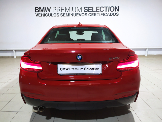 BMW Serie 2 218i Coupe color Rojo. Año 2018. 100KW(136CV). Gasolina. En concesionario Hispamovil Elche de Alicante