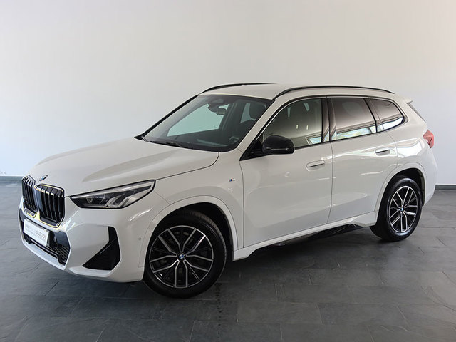 BMW X1 sDrive18d color Blanco. Año 2023. 110KW(150CV). Diésel. En concesionario Autogal de Ourense