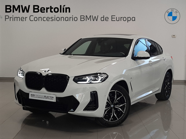 BMW X4 xDrive20d color Blanco. Año 2024. 140KW(190CV). Diésel. En concesionario Automoviles Bertolin S.L. de Valencia