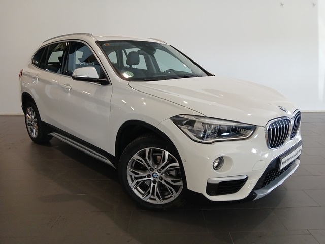 BMW X1 sDrive18d color Blanco. Año 2018. 110KW(150CV). Diésel. En concesionario Adler Motor S.L. TOLEDO de Toledo