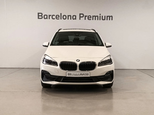 Fotos de BMW Serie 2 218d Gran Tourer color Blanco. Año 2022. 110KW(150CV). Diésel. En concesionario Barcelona Premium -- GRAN VIA de Barcelona