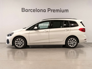 Fotos de BMW Serie 2 218d Gran Tourer color Blanco. Año 2022. 110KW(150CV). Diésel. En concesionario Barcelona Premium -- GRAN VIA de Barcelona