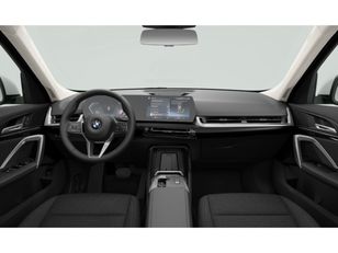 Fotos de BMW X1 sDrive18d color Blanco. Año 2023. 110KW(150CV). Diésel. En concesionario Hispamovil Elche de Alicante