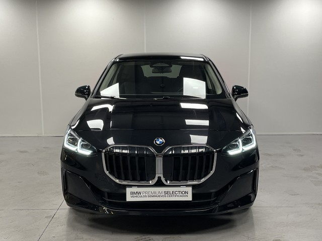 BMW Serie 2 218d Active Tourer color Negro. Año 2023. 110KW(150CV). Diésel. En concesionario Maberauto de Castellón