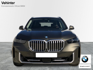 Fotos de BMW X5 xDrive40i color Marrón. Año 2024. 280KW(381CV). Gasolina. En concesionario Momentum S.A. de Madrid