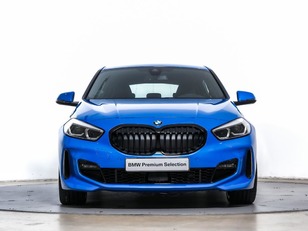 Fotos de BMW Serie 1 118d color Azul. Año 2023. 110KW(150CV). Diésel. En concesionario Oliva Motor Tarragona de Tarragona