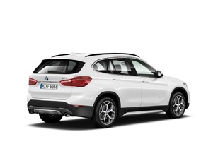 Fotos de BMW X1 xDrive20d color Blanco. Año 2016. 140KW(190CV). Diésel. En concesionario Oliva Motor Tarragona de Tarragona