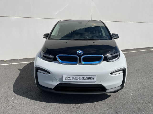 BMW i3 120Ah color Blanco. Año 2021. 125KW(170CV). Eléctrico. En concesionario Novomóvil Oleiros de Coruña