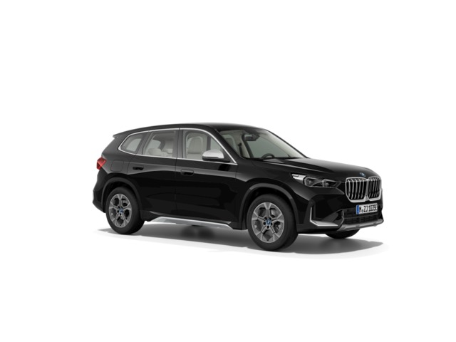 BMW X1 xDrive25e color Negro. Año 2023. 180KW(245CV). Híbrido Electro/Gasolina. En concesionario Movilnorte El Plantio de Madrid