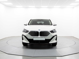 Fotos de BMW iX2 eDrive20 color Blanco. Año 2024. 150KW(204CV). Eléctrico. En concesionario Móvil Begar Alicante de Alicante