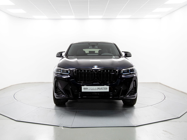 BMW X4 M40d color Negro. Año 2024. 250KW(340CV). Diésel. En concesionario Móvil Begar Alicante de Alicante