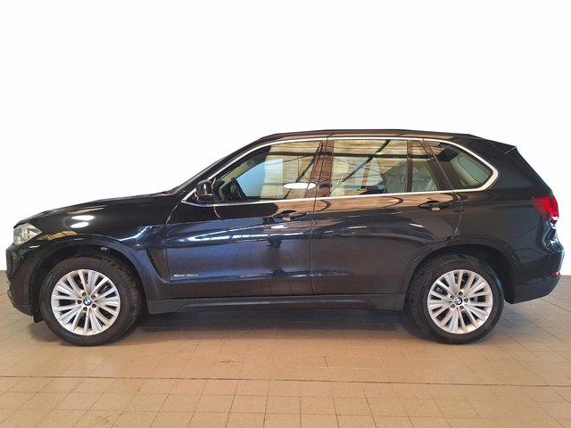 BMW X5 xDrive30d color Negro. Año 2015. 190KW(258CV). Diésel. En concesionario Automóviles Oviedo S.A. de Asturias