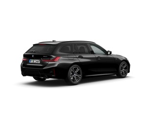 Fotos de BMW Serie 3 320i Touring color Negro. Año 2023. 135KW(184CV). Gasolina. En concesionario Movilnorte El Carralero de Madrid