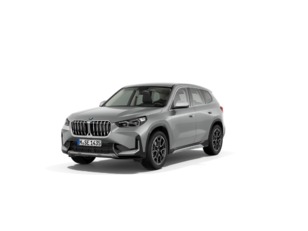 Fotos de BMW X1 xDrive20d color Gris Plata. Año 2024. 120KW(163CV). Diésel. En concesionario Momentum S.A. de Madrid