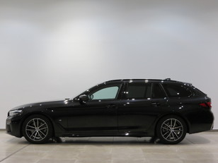 Fotos de BMW Serie 5 520d Touring color Negro. Año 2023. 140KW(190CV). Diésel. En concesionario SAN JUAN Automoviles Fersan S.A. de Alicante