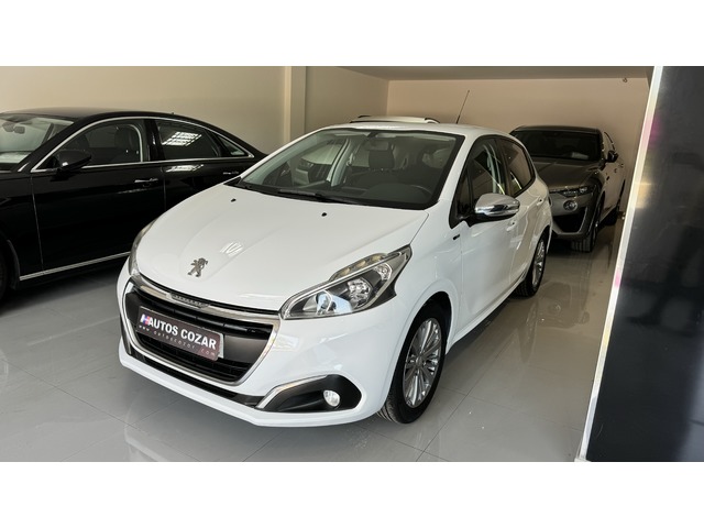 Peugeot 208 PureTech Style 60 kW (82 CV)