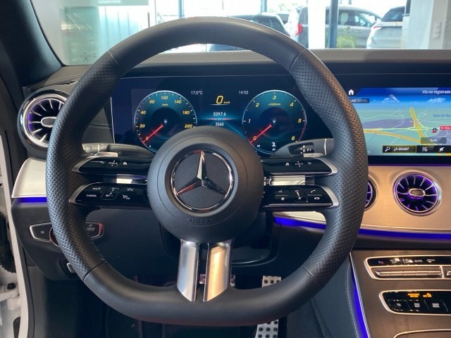 Mercedes-Benz Clase E E 220 d Coupe - 9