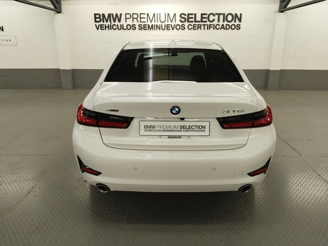 BMW Serie 3 320d color Blanco. Año 2021. 140KW(190CV). Diésel. En concesionario Autoberón de La Rioja