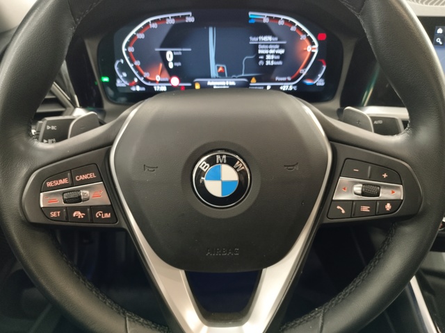 BMW Serie 3 320d color Blanco. Año 2021. 140KW(190CV). Diésel. En concesionario Autoberón de La Rioja