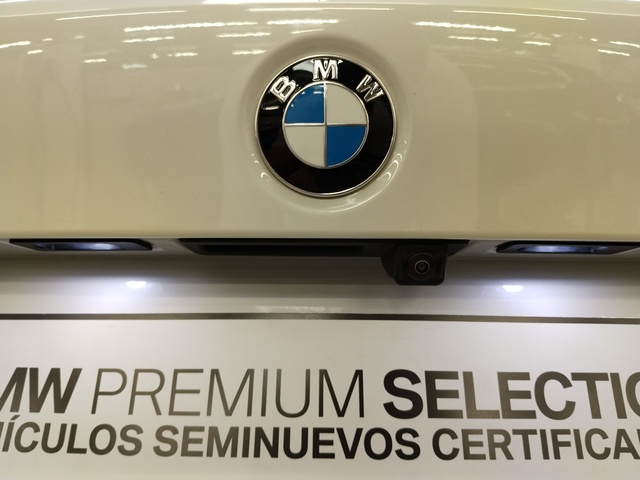 BMW Serie 3 320d color Blanco. Año 2021. 140KW(190CV). Diésel. En concesionario Autoberón de La Rioja