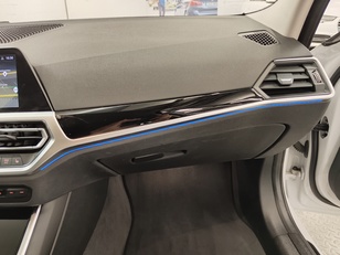 BMW Serie 3 320d color Blanco. Año 2021. 140KW(190CV). Diésel. En concesionario Autoberón de La Rioja