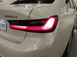 BMW Serie 3 320d color Blanco. Año 2021. 140KW(190CV). Diésel. En concesionario Autoberón de La Rioja