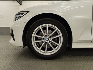 BMW Serie 3 320d color Blanco. Año 2021. 140KW(190CV). Diésel. En concesionario Autoberón de La Rioja
