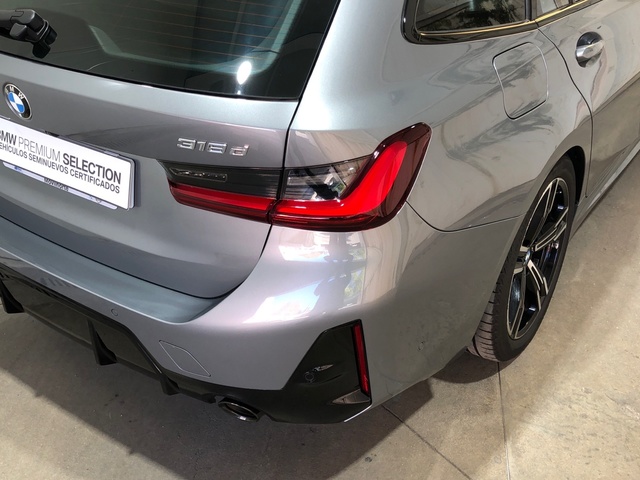 BMW Serie 3 318d Touring color Gris. Año 2024. 110KW(150CV). Diésel. En concesionario Movilnorte El Plantio de Madrid