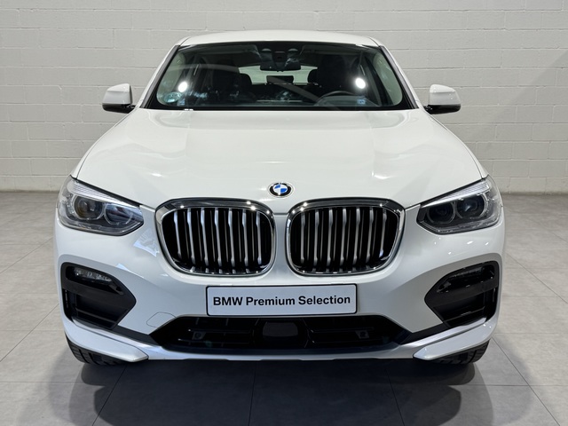 BMW X4 xDrive20d color Blanco. Año 2020. 140KW(190CV). Diésel. En concesionario MOTOR MUNICH S.A.U  - Terrassa de Barcelona