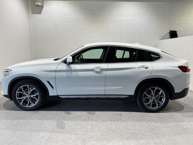 BMW X4 xDrive20d color Blanco. Año 2020. 140KW(190CV). Diésel. En concesionario MOTOR MUNICH S.A.U  - Terrassa de Barcelona