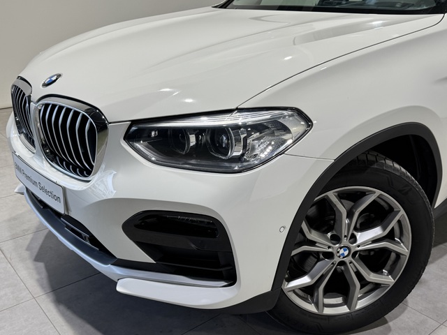 BMW X4 xDrive20d color Blanco. Año 2020. 140KW(190CV). Diésel. En concesionario MOTOR MUNICH S.A.U  - Terrassa de Barcelona