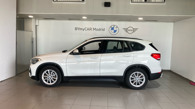 BMW X1 sDrive18d color Blanco. Año 2020. 110KW(150CV). Diésel. En concesionario BYmyCAR Madrid - Alcalá de Madrid