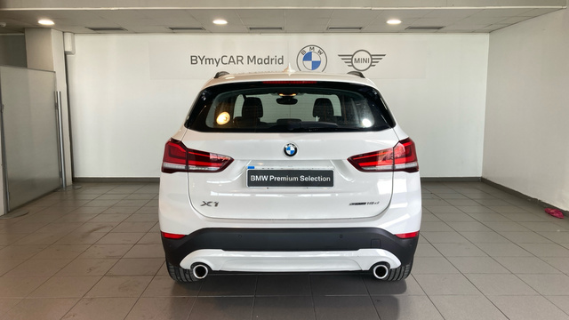 BMW X1 sDrive18d color Blanco. Año 2020. 110KW(150CV). Diésel. En concesionario BYmyCAR Madrid - Alcalá de Madrid