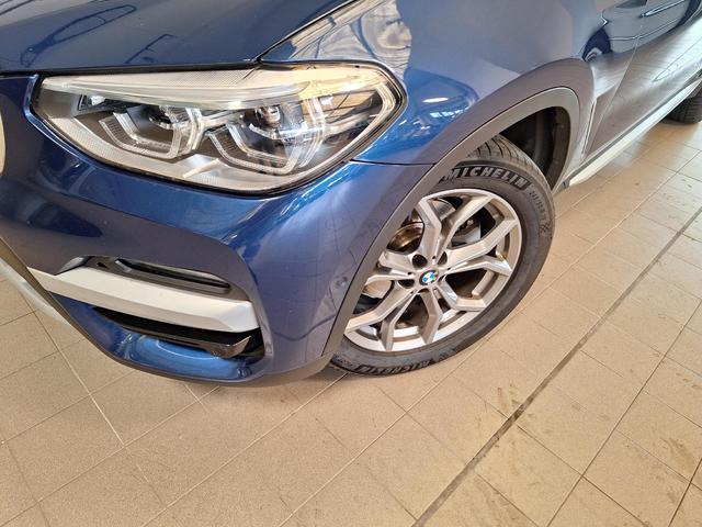 BMW X3 xDrive20d color Azul. Año 2020. 140KW(190CV). Diésel. En concesionario Automóviles Oviedo S.A. de Asturias