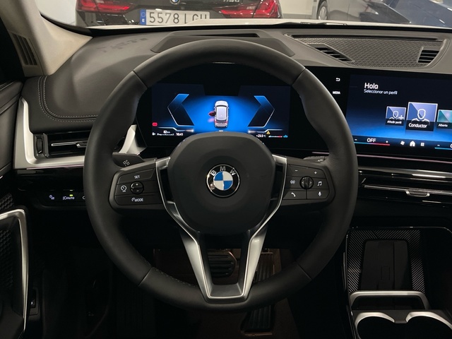 BMW X1 sDrive18d color Blanco. Año 2024. 110KW(150CV). Diésel. En concesionario Engasa S.A. de Valencia