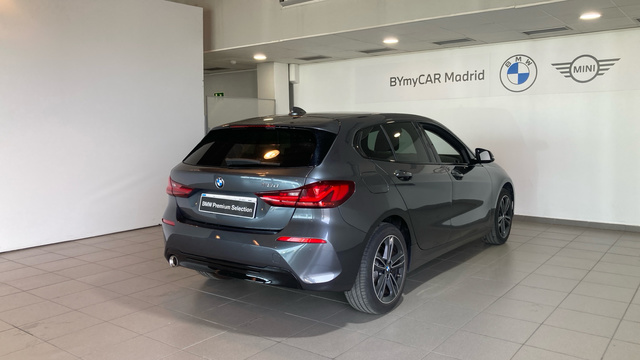 BMW Serie 1 116d color Gris. Año 2021. 85KW(116CV). Diésel. En concesionario BYmyCAR Madrid - Alcalá de Madrid