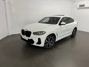Fotos de BMW X4 xDrive20d color Blanco. Año 2023. 140KW(190CV). Diésel. En concesionario Amiocar S.A. de Coruña
