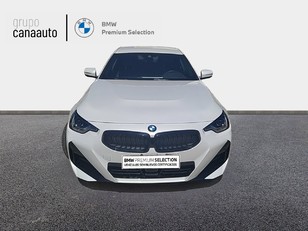 Fotos de BMW Serie 2 220i Coupe color Blanco. Año 2022. 135KW(184CV). Gasolina. En concesionario CANAAUTO - TACO de Sta. C. Tenerife