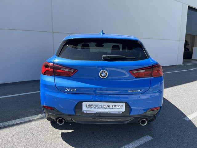 BMW X2 sDrive18d color Azul. Año 2020. 110KW(150CV). Diésel. En concesionario Novomóvil Oleiros de Coruña