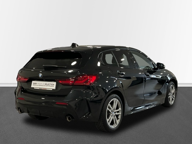 BMW Serie 1 118d color Negro. Año 2023. 110KW(150CV). Diésel. En concesionario Engasa S.A. de Valencia