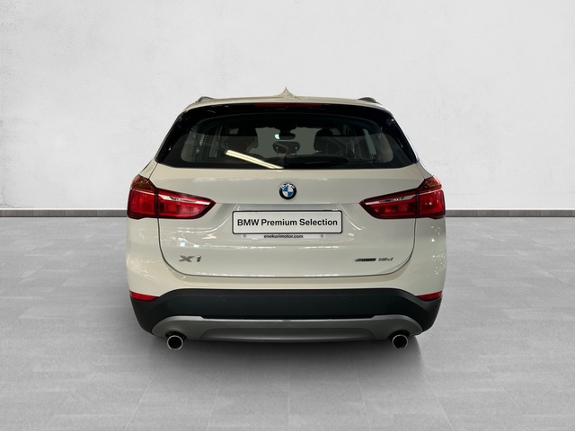 BMW X1 sDrive18d color Blanco. Año 2019. 110KW(150CV). Diésel. En concesionario Enekuri Motor de Vizcaya